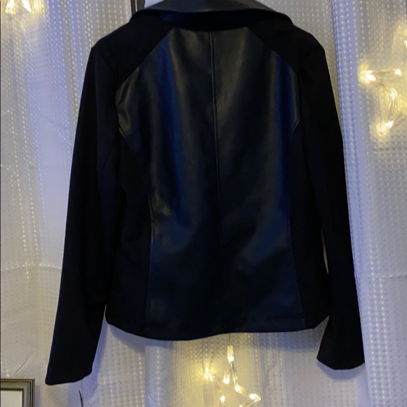 Marc New York (Andrew Marc) - Picture 2 of 3